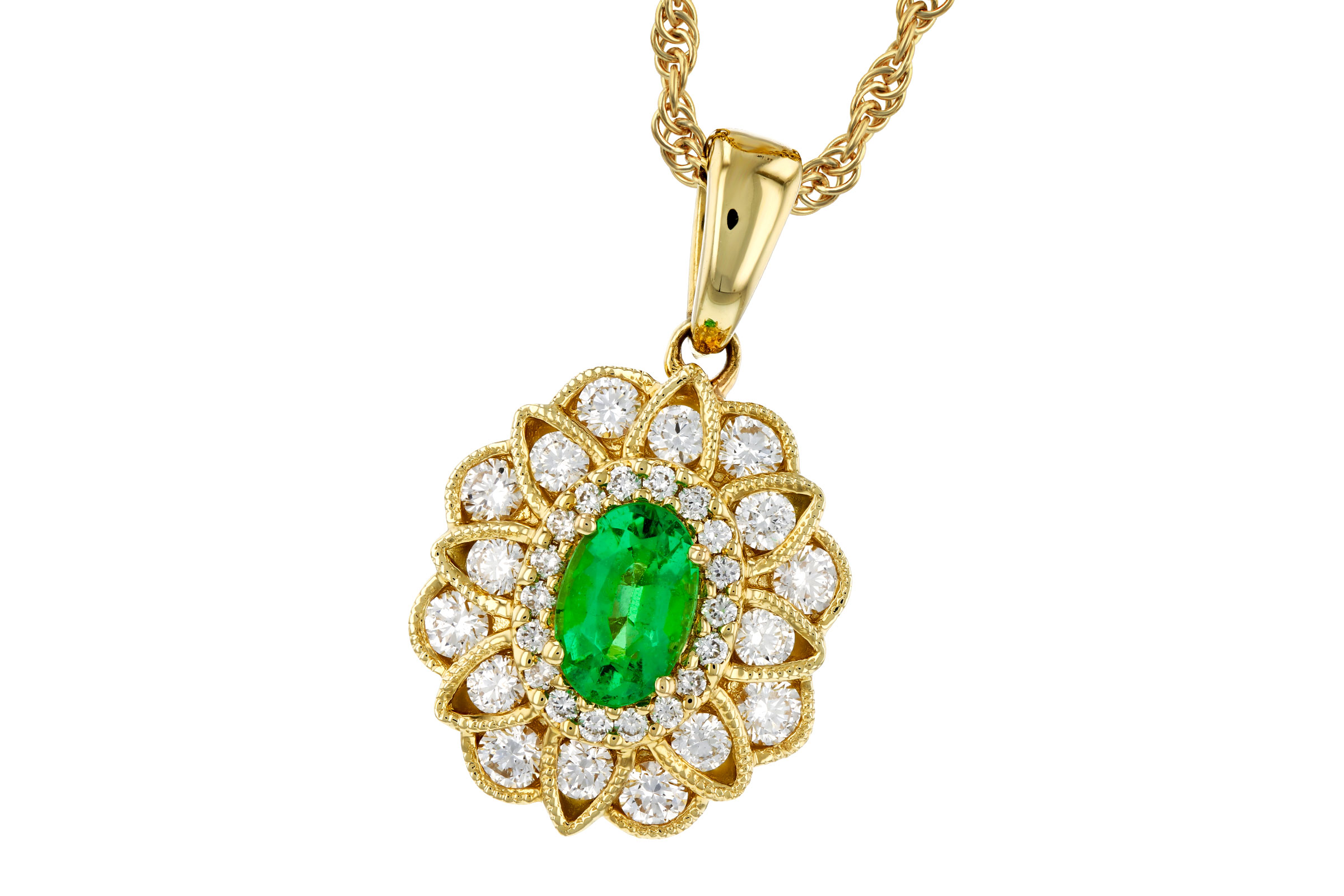 A275-56236: NECK .46 EMERALD .98 TGW (6X4 EMER)