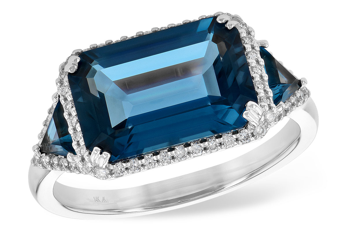 C190-11681: LDS RG 4.60 TW LONDON BLUE TOPAZ 4.82 TGW (12x8MM)