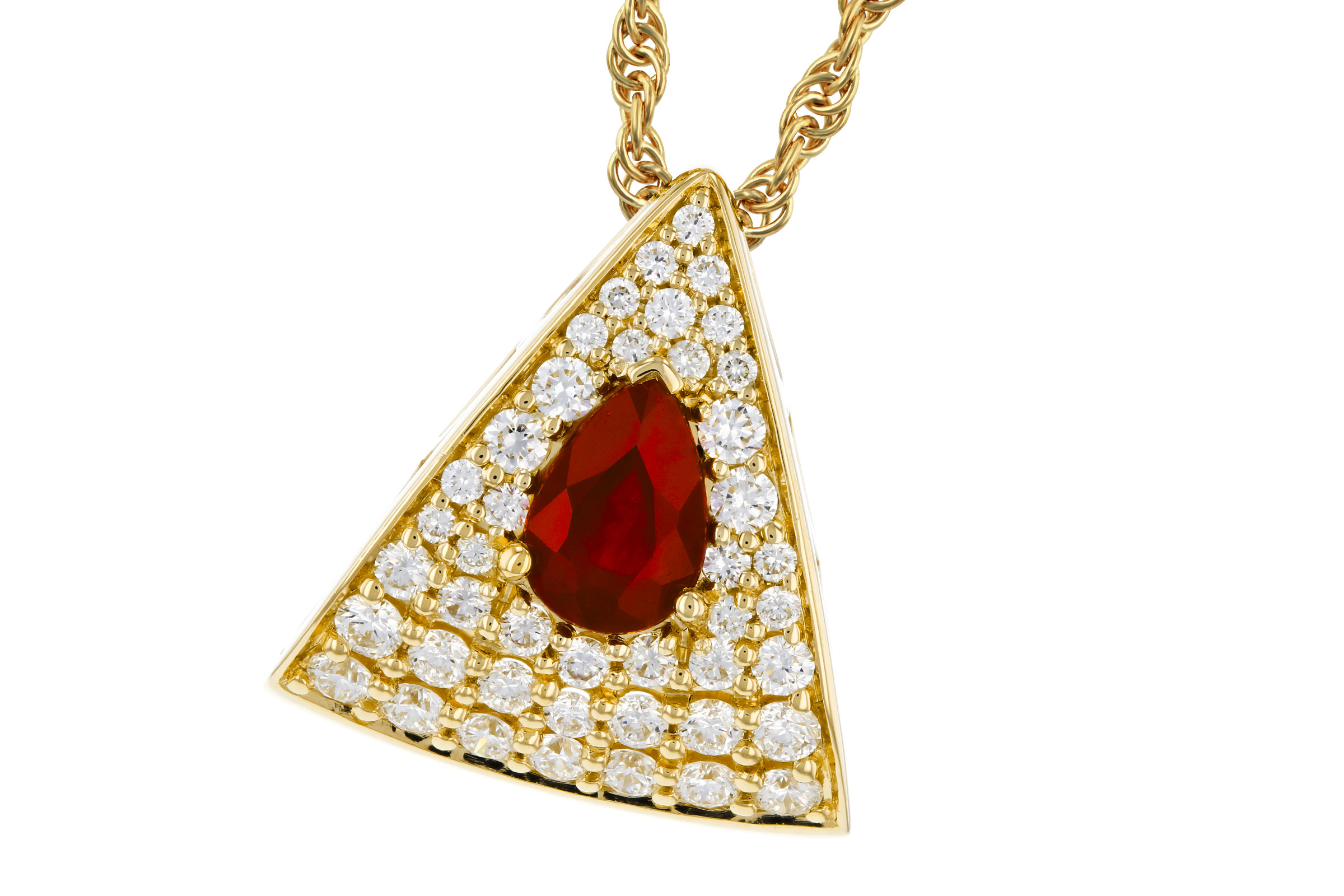 L275-57171: NECKLACE .46 RUBY .80 TGW (6x4MM RU)